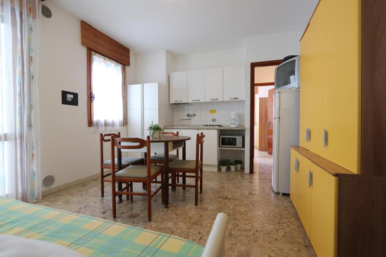 Appartamenti Fiordalisi Bibione Eksteriør billede